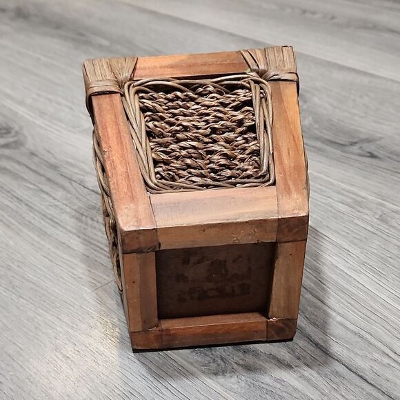 GUC Wooden & Woven Wicker Small Basket Box - Picture 4 of 6